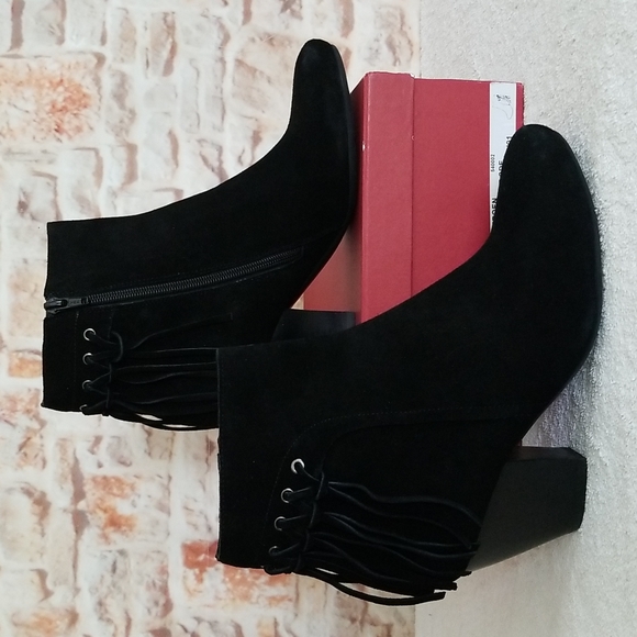 New Vaneli Jeroen Suede Fringe Booties - Picture 3 of 14